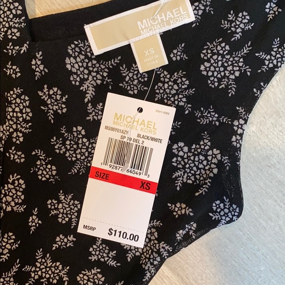 Michael Kors Belted Dress - Picture 5 of 6